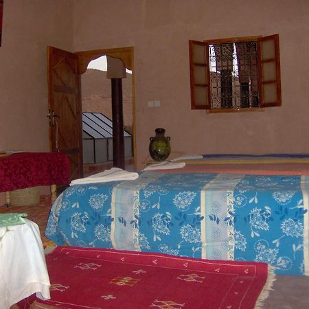 Hotel Kasbah Ounila Ait Benhaddou Habitación foto